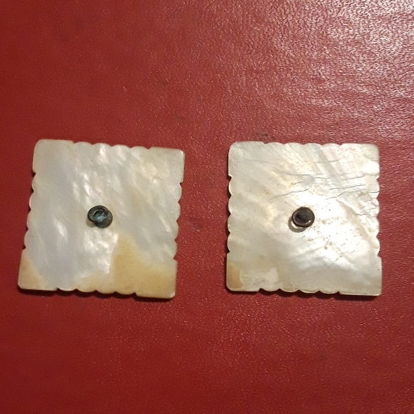 Buttons - Picture 2 of 3